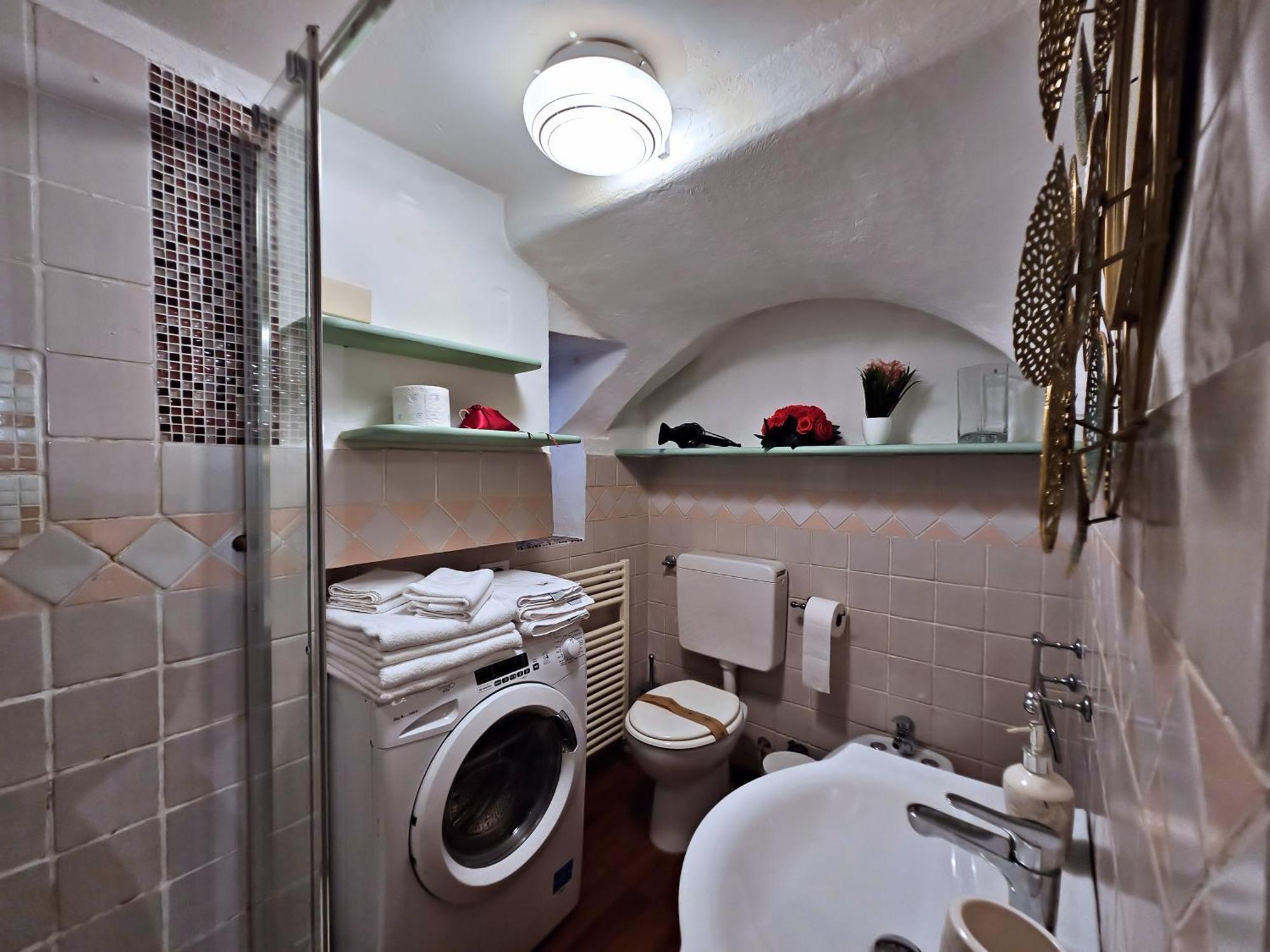 Residenza Saragozza Nuovo Stile Gipsy 2025 ! Apartment Bologna Ngoại thất bức ảnh